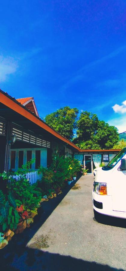 Hana'S Dorm Padang Mat Sirat Kültér fotó