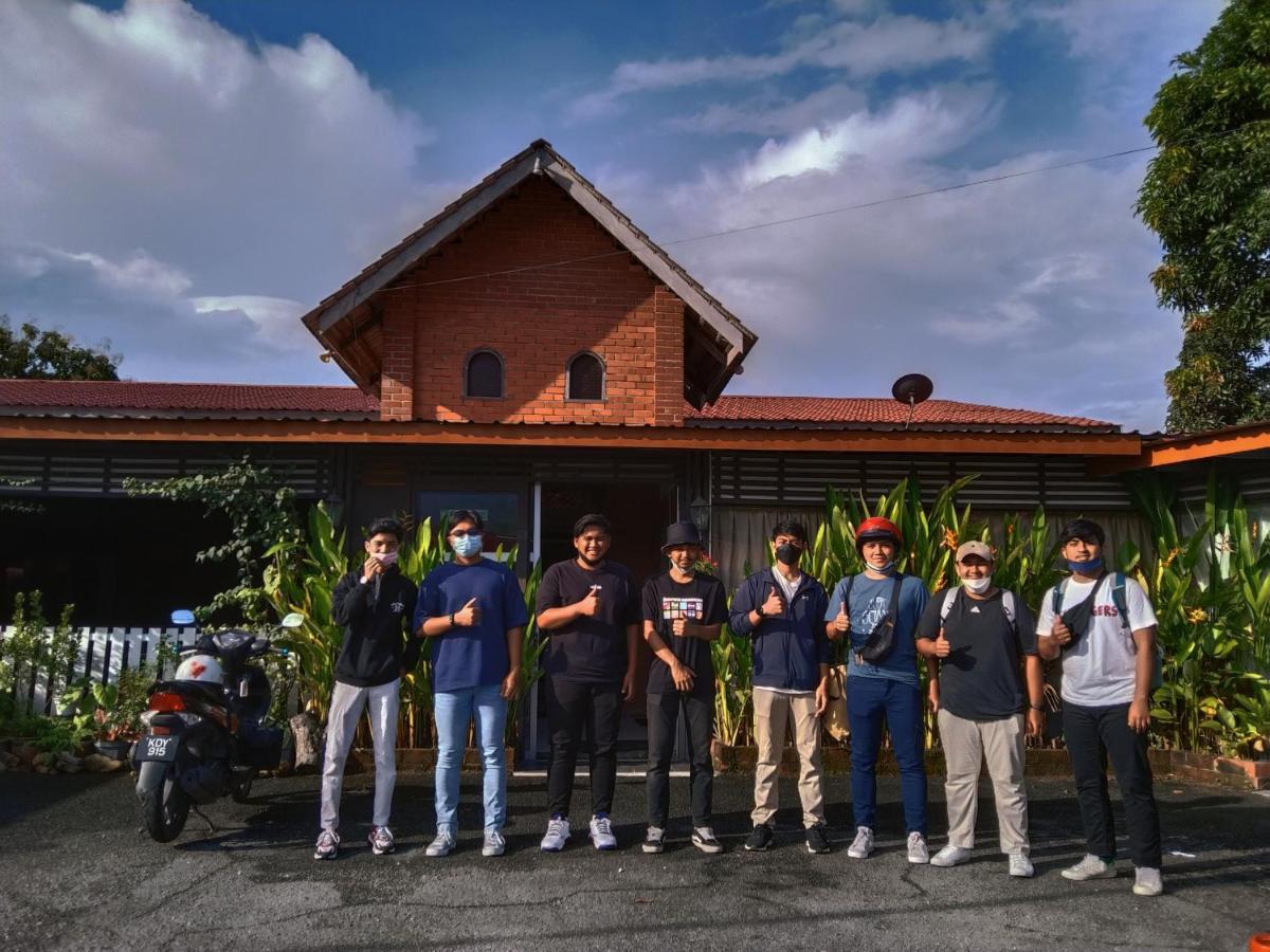 Hana'S Dorm Padang Mat Sirat Kültér fotó