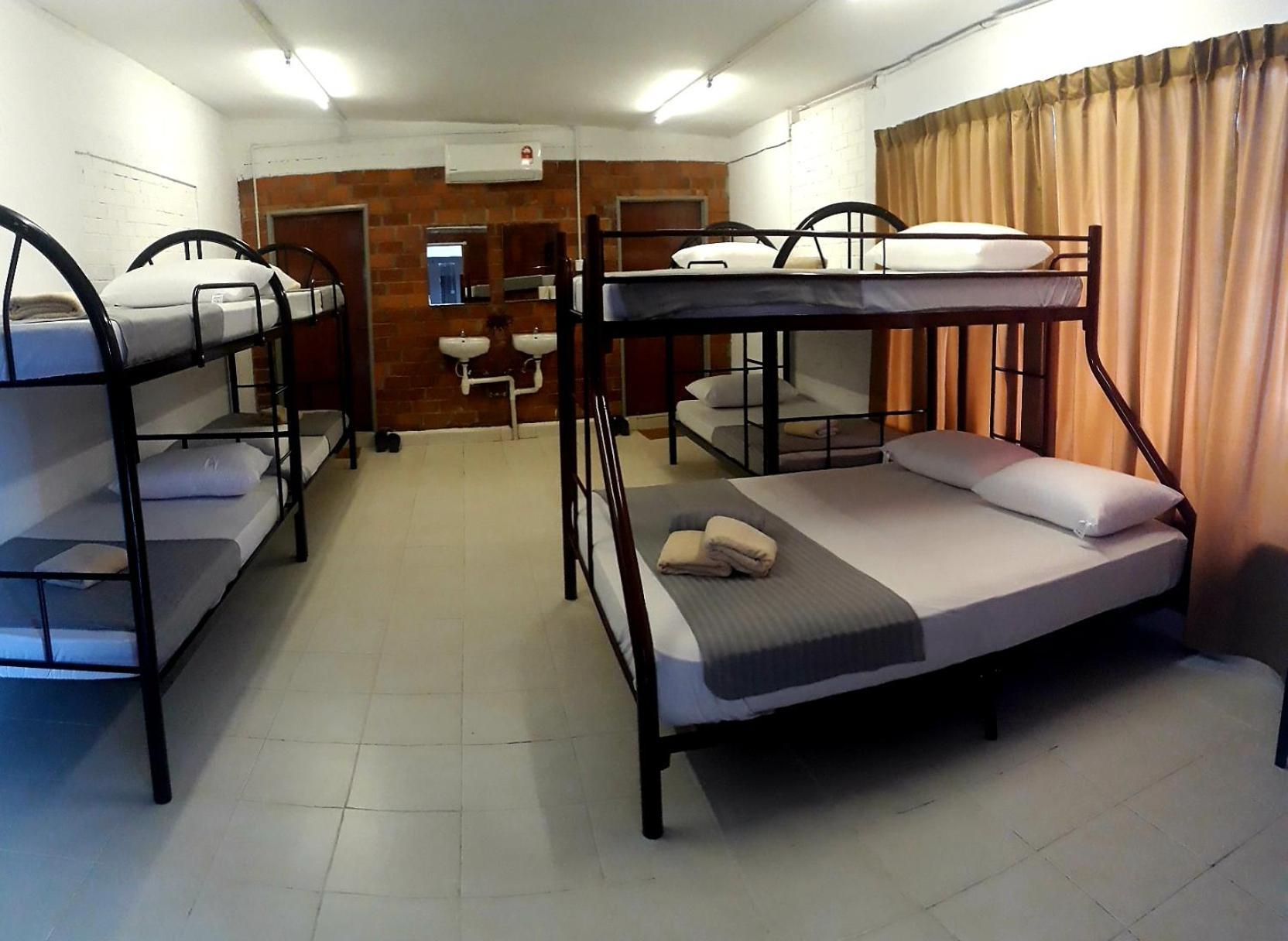 Dorm Master Hostel Padang Mat Sirat Szoba fotó